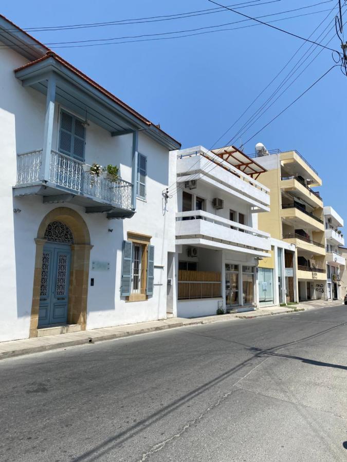 Past Or Trail Hostel Larnaca Exterior photo